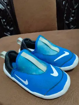 Sepatu Anak Nike Orai
