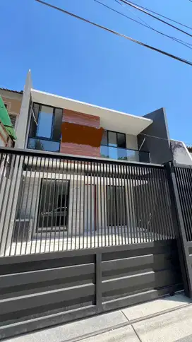 Jual Rumah Baru Siap Huni di Surabaya Timur Baruk Utara dekat MERR