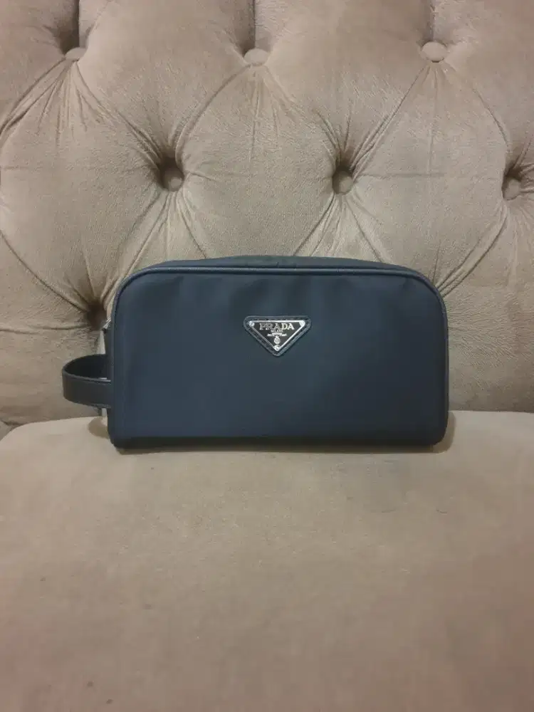 Mulus.authentic like new Tas tangan prada
