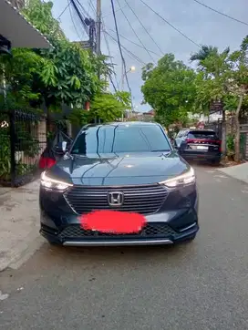 Honda HR-V 2022 low KM!