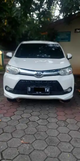 Toyota Avanza Veloz 1.3 at matic 2016 km antik putih menarik otr cash