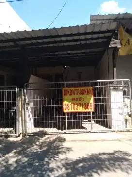 Disewakan Rumah samping Universitas Petra Surabaya persis