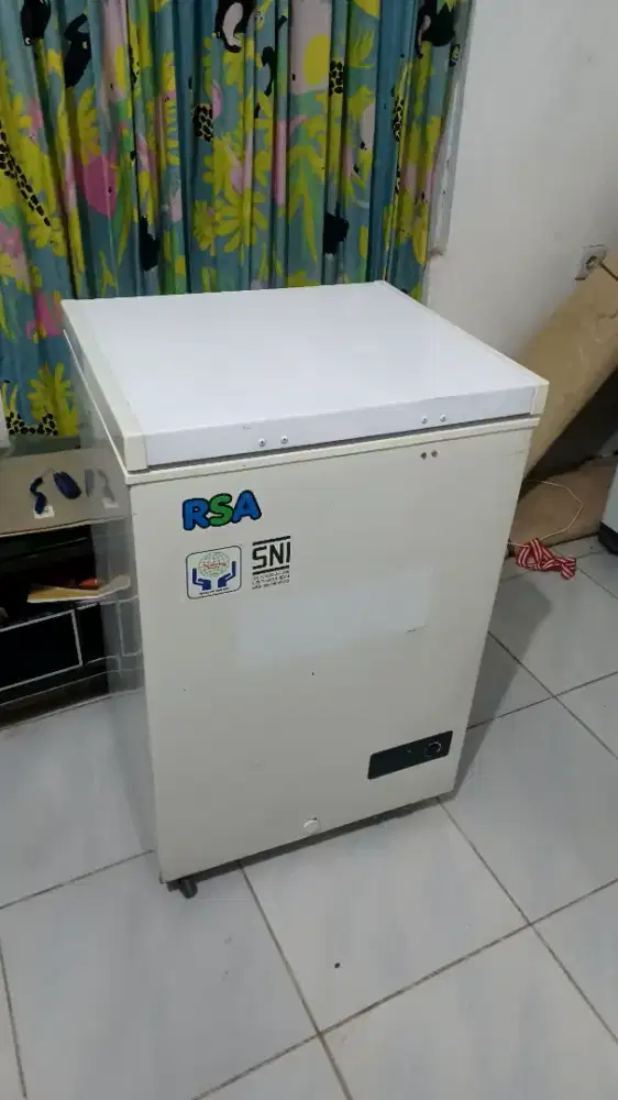 Freezer box rsa 100liter original bagus gratis ongkir