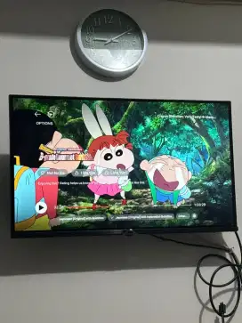 Tcl 32A5 like new