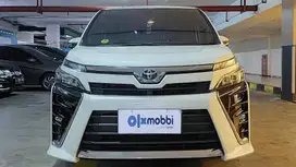 2018 TDP 14JT Toyota Voxy 2.0 Bensin-AT Putih