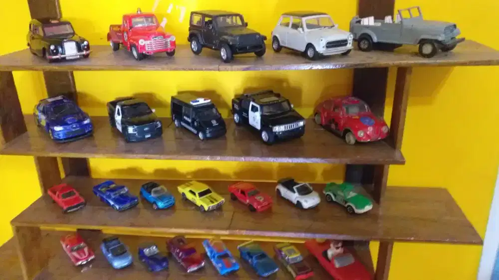 Jual murah 20 Hotwheels Pilihan dan 10 diecast pilihan