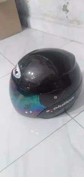 Dijual cepat helm sendri merk gm ukuran L mulus