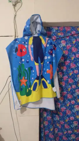 Handuk ponco anak