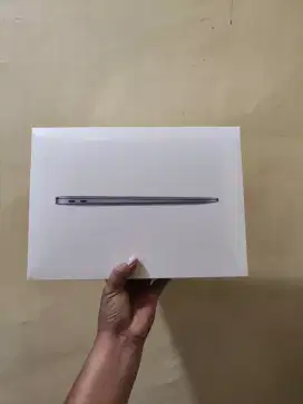 Macbook Air 13 inch M1 8/256gb Ibox New