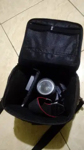 Di jual aja Kamera. Canon. Type. EOS 1200D