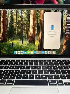 Macbook air M1 2020 13 inch