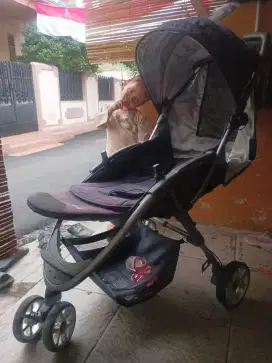 Stroller bayi kondisi good