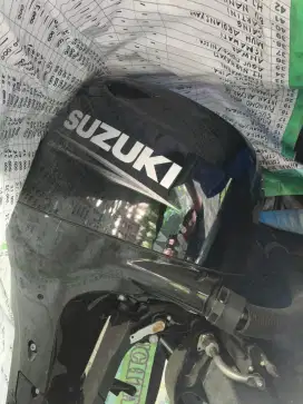 Mesin Tempel Suzuki 100 HP 4 Tak with Remote