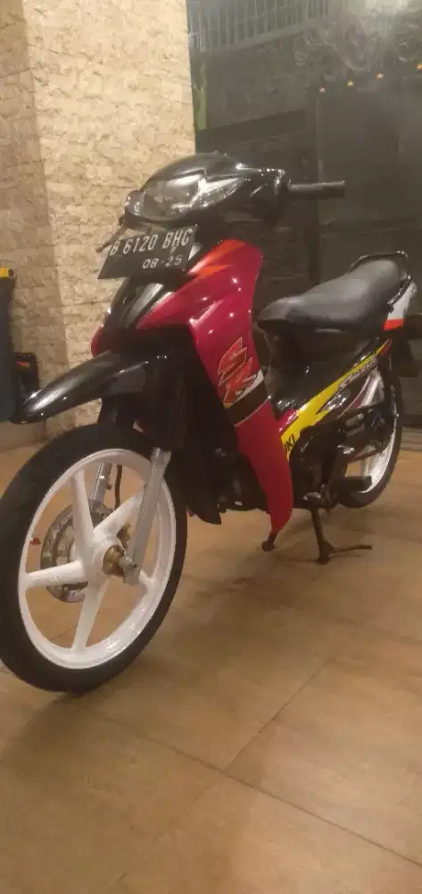 Suzuki smash dr cw asli  THN . 2005 merah hitam