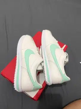 NIKE CORTEZ SAIL/MINT FOAM-WHITE NEW ORI