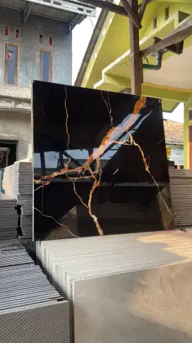 Granit ukuran 60x60