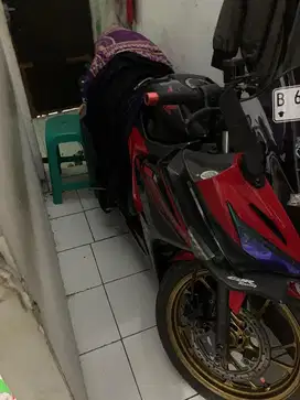 Dicari tuker tambah Cbr 2018