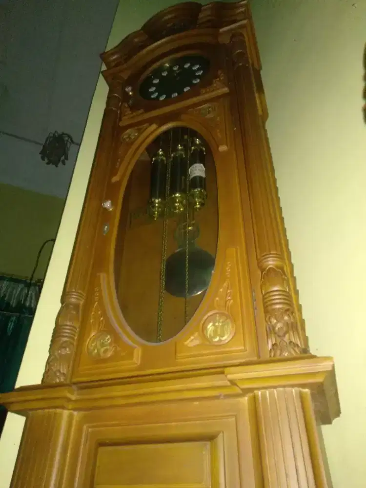 Jam Standing Merk Junghans