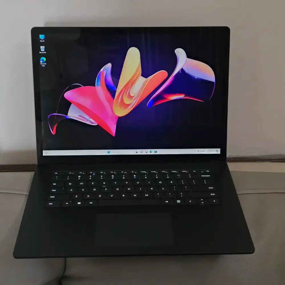 Microsoft Surface Laptop 3 15 touchscreen ryzen 5 8 256gb amd vega