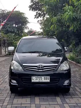 Toyota Kijang Innova 2010 Diesel