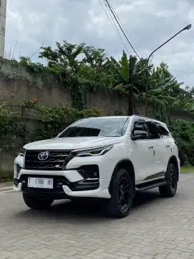 FORTUNER VRZ GR 2.8 KM 22RB