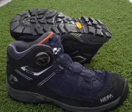 Sepatu NEPA GORE-TEX BOA