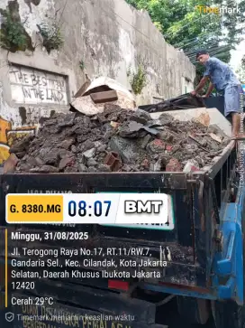 Jasa buang puing dan angkut sampah