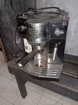 Mesin Kopi Delonghi