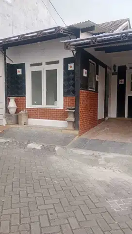 Jual Cepat Rumah Murah Sudah Renovasi dekat StasiunTangerang Selatan