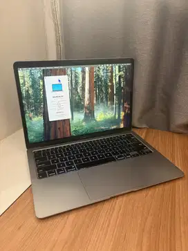 Macbook Air 2020, i5 gen 10, 512 GB, RAM 8 GB, 13,3 inch, BISA NEGO