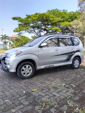 Toyota Avanza 2004 Bensin