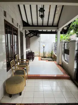 Dijual Rumah Luas & Nyaman di Kayu Putih, Jakarta Timur – SHM, 5 Kamar