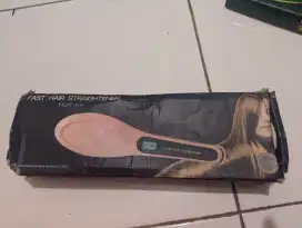 Sisir pelurus rambut