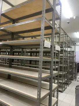 Rak Besi Eks Mall (P120cm, T300cm, L42cm)