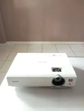 Infocus Projector Sony VPL Dx120