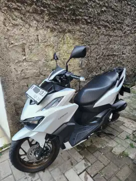 Vario 160 CBS LIKE NEW !!