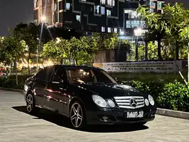 Mercedes-Benz E200K 2009 Bensin