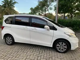 Honda Freed 1.5 S Bensin AT 2015 Istimewah!!!