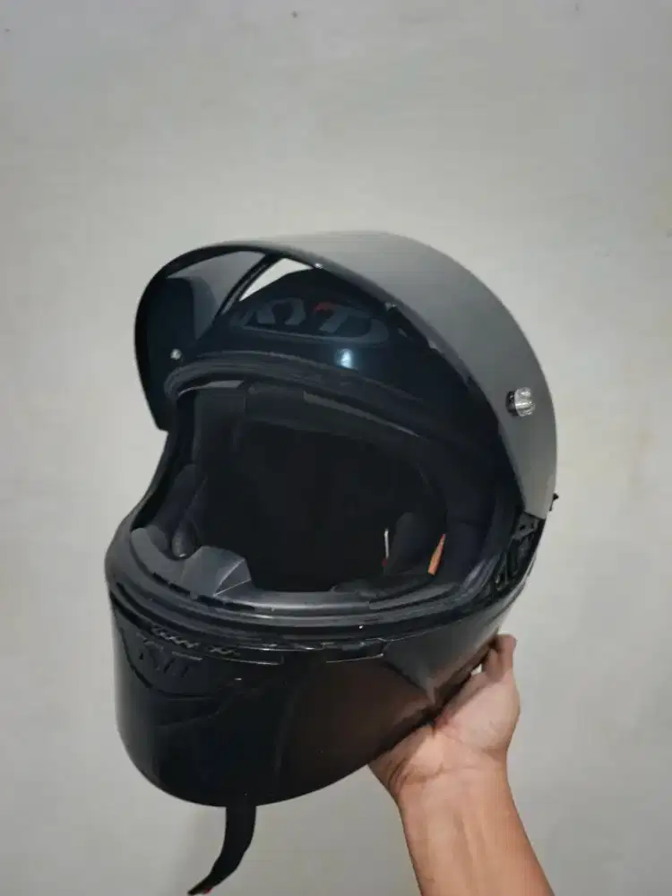 Helm KYT nfr Logos repaint hitam metallic