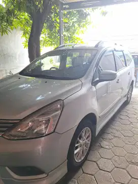 Nissan Grand livina 2014 Bensin