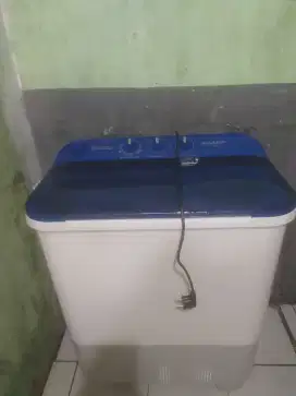 Mesin cuci 2 tabung Sharp Aquos 8kg