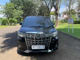 Toyota Alphard G 2.5 Low KM