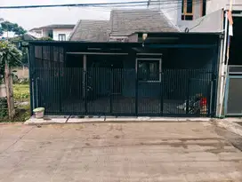 Disewakan Rumah Nyaman Strategis di Komplek Sariwangi Siap Huni