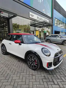 MINI Cooper JCW (John Cooper Works) 2025