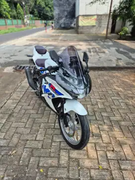 Dijual Suzuki GSX 150R tahun 2017 pajak hidup panjang