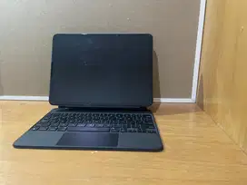 Ipad Pro 11/ 128 GB. Gen3 dengan KeyBoard