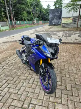 Dijual Yamaha R15 V3 tahun 2018 pajak hidup panjang mesin bagus