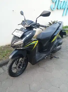 Vario 125 2024 Hitam
