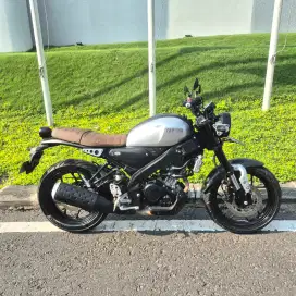 XSR km rendah Terawat Pajak Panjang