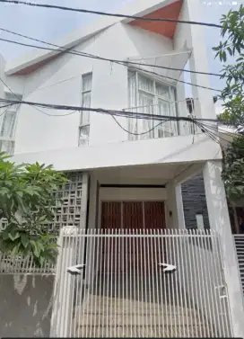 Rumah Menawan di Cempaka Putih